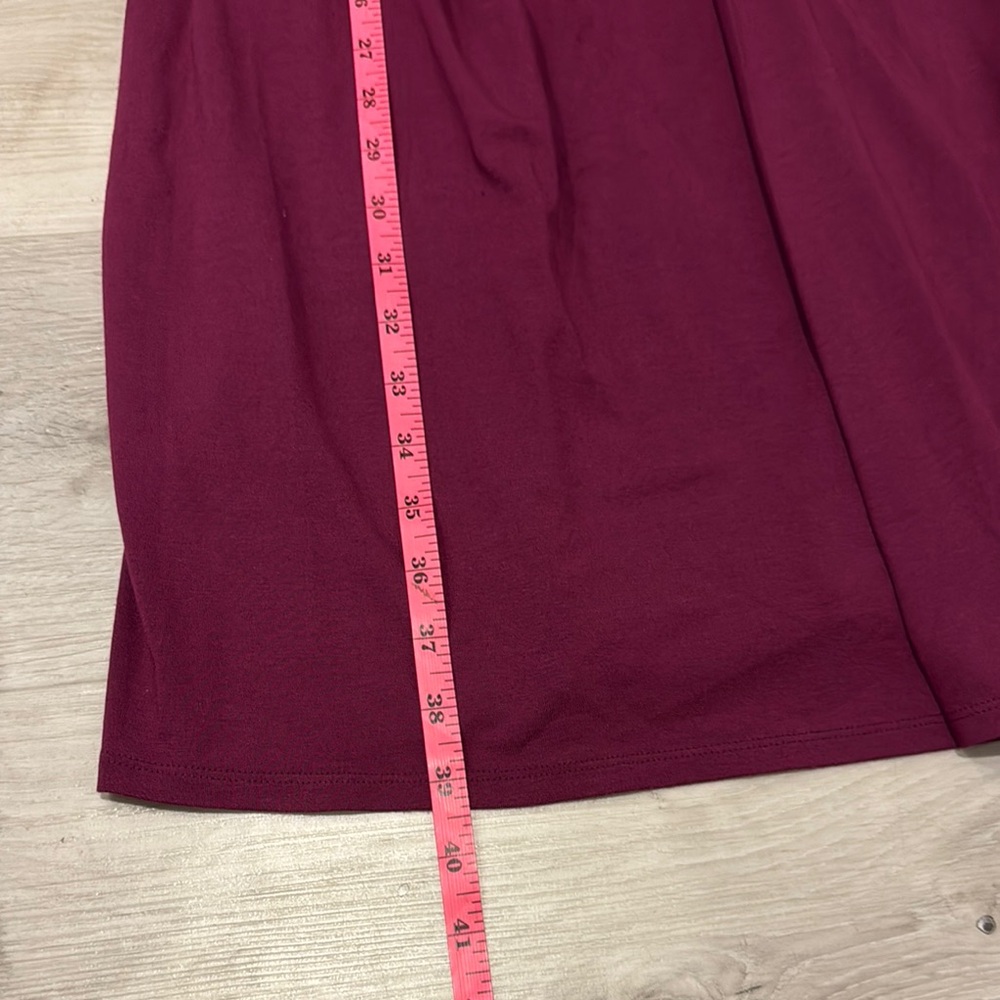 Ann Taylor Berry color  Twist front V-Neck  Midi Dress. - Picture 8 of 8